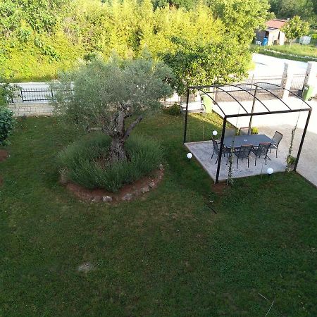 Apartment Vesna Veleniki エクステリア 写真