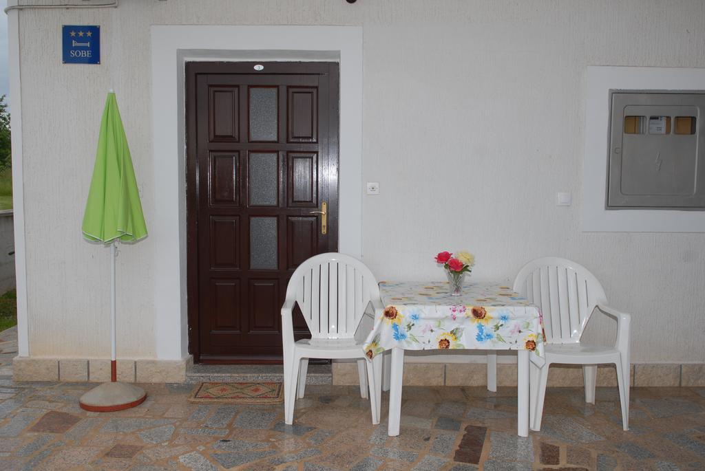 Apartment Vesna Veleniki エクステリア 写真