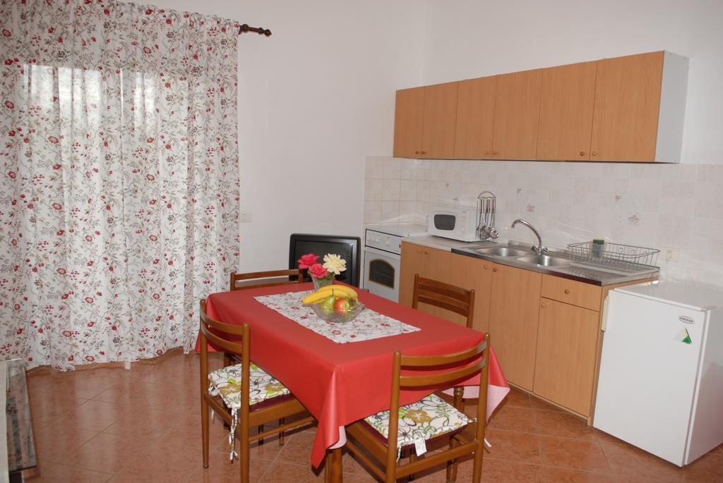 Apartment Vesna Veleniki エクステリア 写真