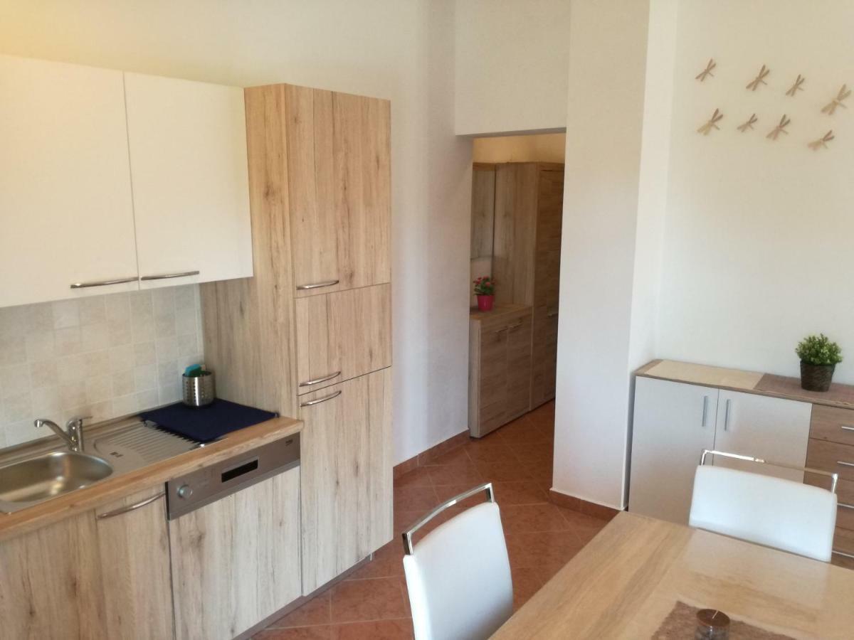 Apartment Vesna Veleniki エクステリア 写真