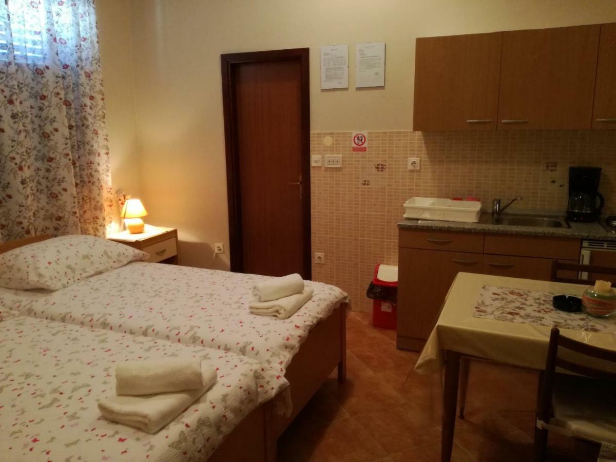 Apartment Vesna Veleniki エクステリア 写真