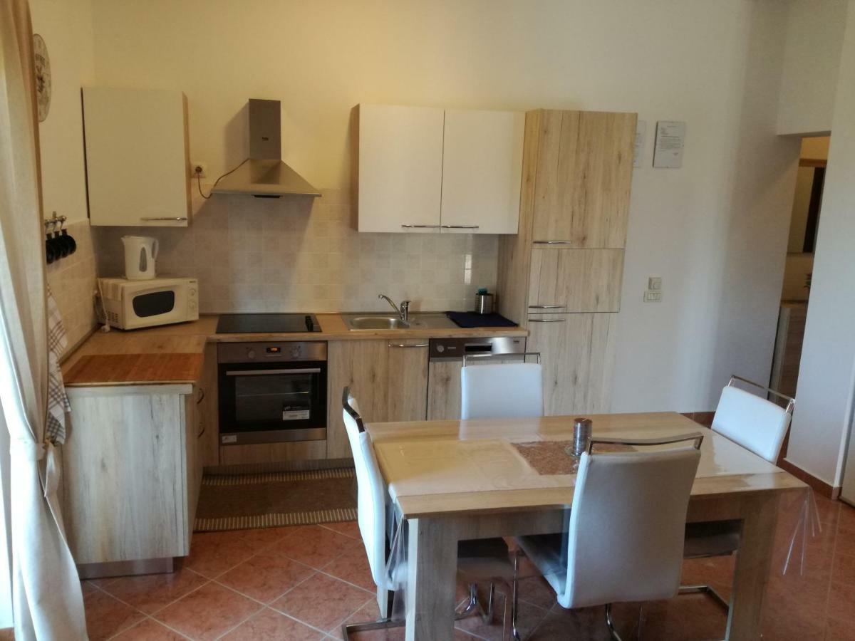 Apartment Vesna Veleniki エクステリア 写真