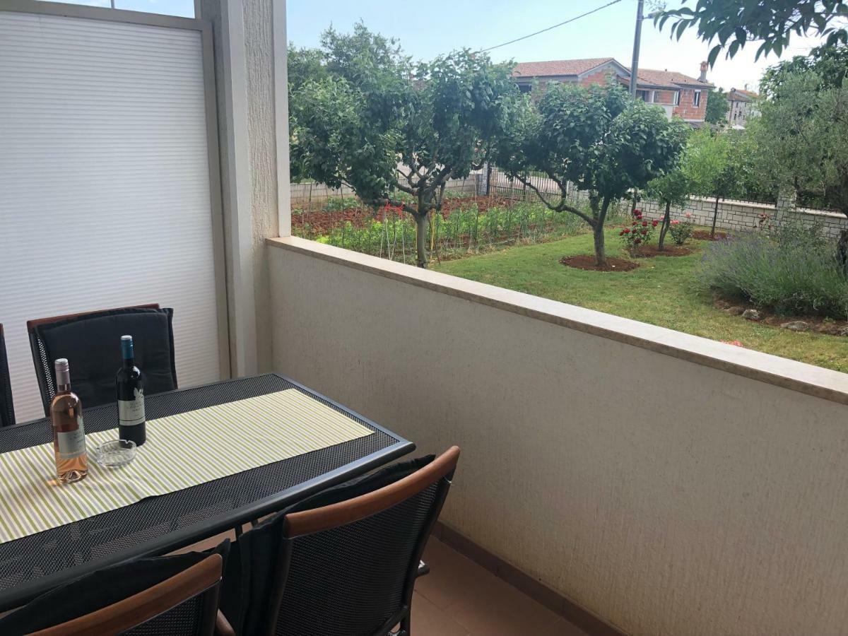 Apartment Vesna Veleniki エクステリア 写真